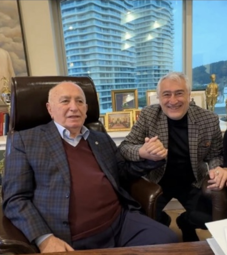 İnşaat ve Gayrimenkul Sektörü, Vizyoner İş İnsanı İsmet Acar'ı Sonsuzluğa Uğurladı